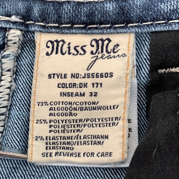 Miss Me Destructed Embroidered Skinny Jean 27 NWOT - Picture 15 of 16